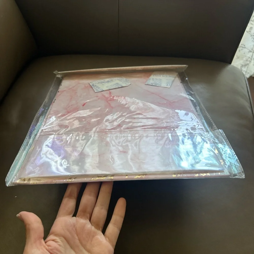 Icing Pink and Gold Gift 🎁 Box